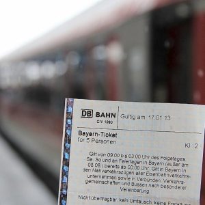 How to Buy a German Train Ticket in English